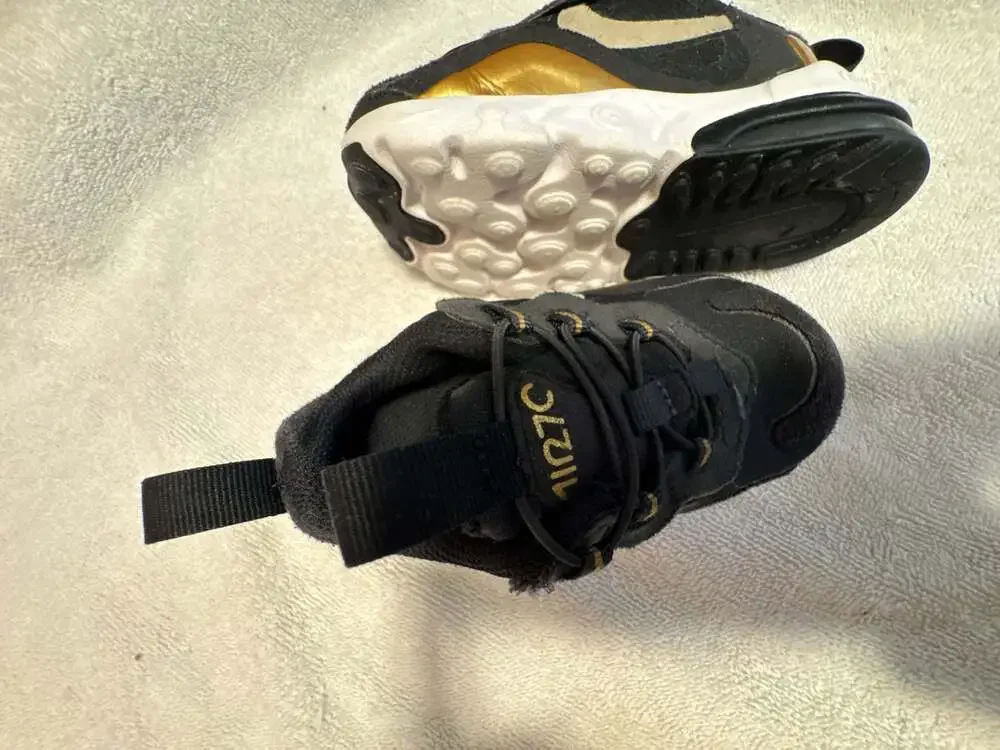 Nike Air Max 270 React Toddler Shoes Black/Metallic Gold Size 5C